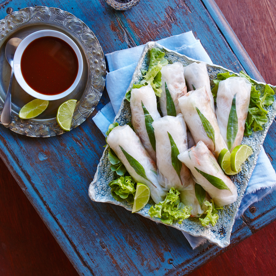 Kikkoman Duck Rice Paper Rolls with Asian Dipping Sauce Kikkoman