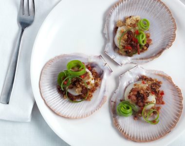 Seared Scallops with Bacon Crumb